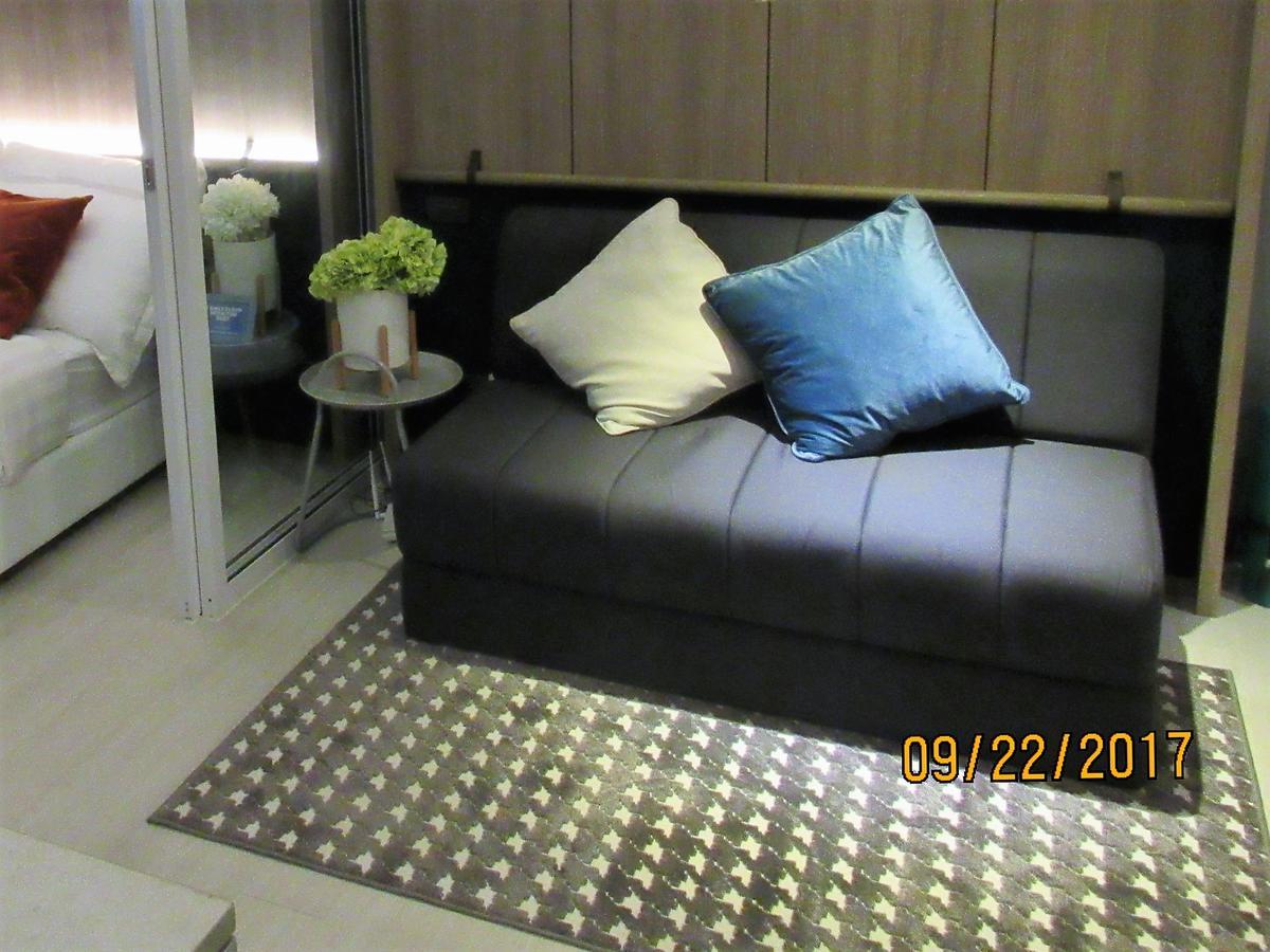 Azure Urban Beach Resort Manila By Radlett Exterior photo